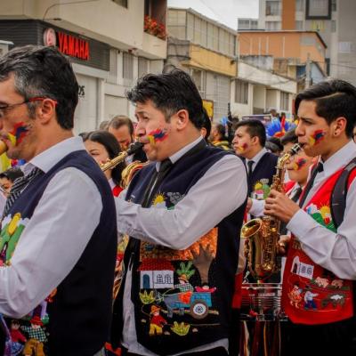 Participando con la E.M Amadeus en el desfile por el Onomástico de Pasto.