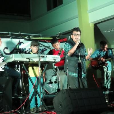 En presentación Banda Cadenas Irrompibles. E.M Amadeus