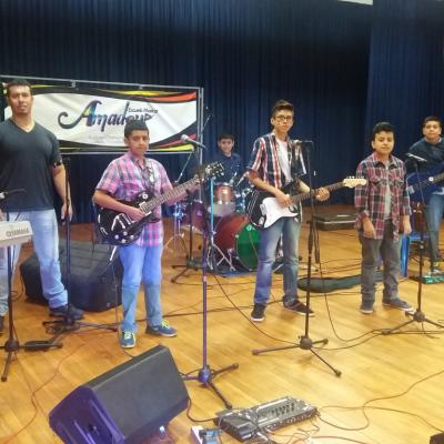 Banda Cadenas Irrompibles. Presentación Coliseo Champagnat.