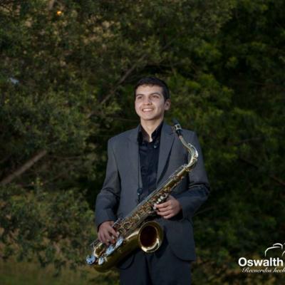 Saxofonista Escuela Musical Amadeus. 