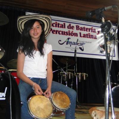 Percusionista María Gabriela. E. M Amadeus. Año 2012
