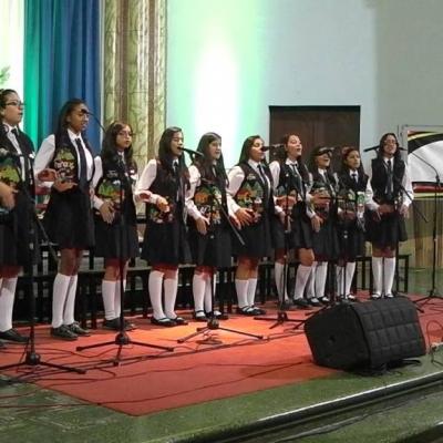 Coro Entre Voces. E.F.M Amadeus