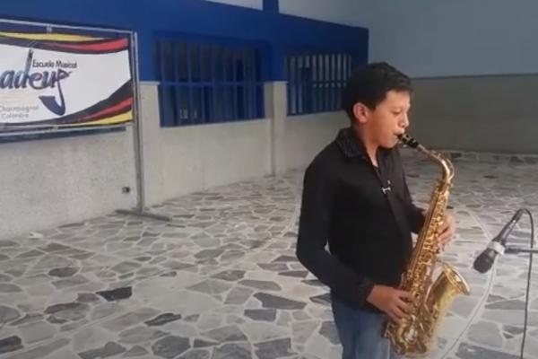 FRAGMENTO DE LA PRESENTACIÓN DEL ESTUDIANTE DAVID FELIPE MUÑOZ T